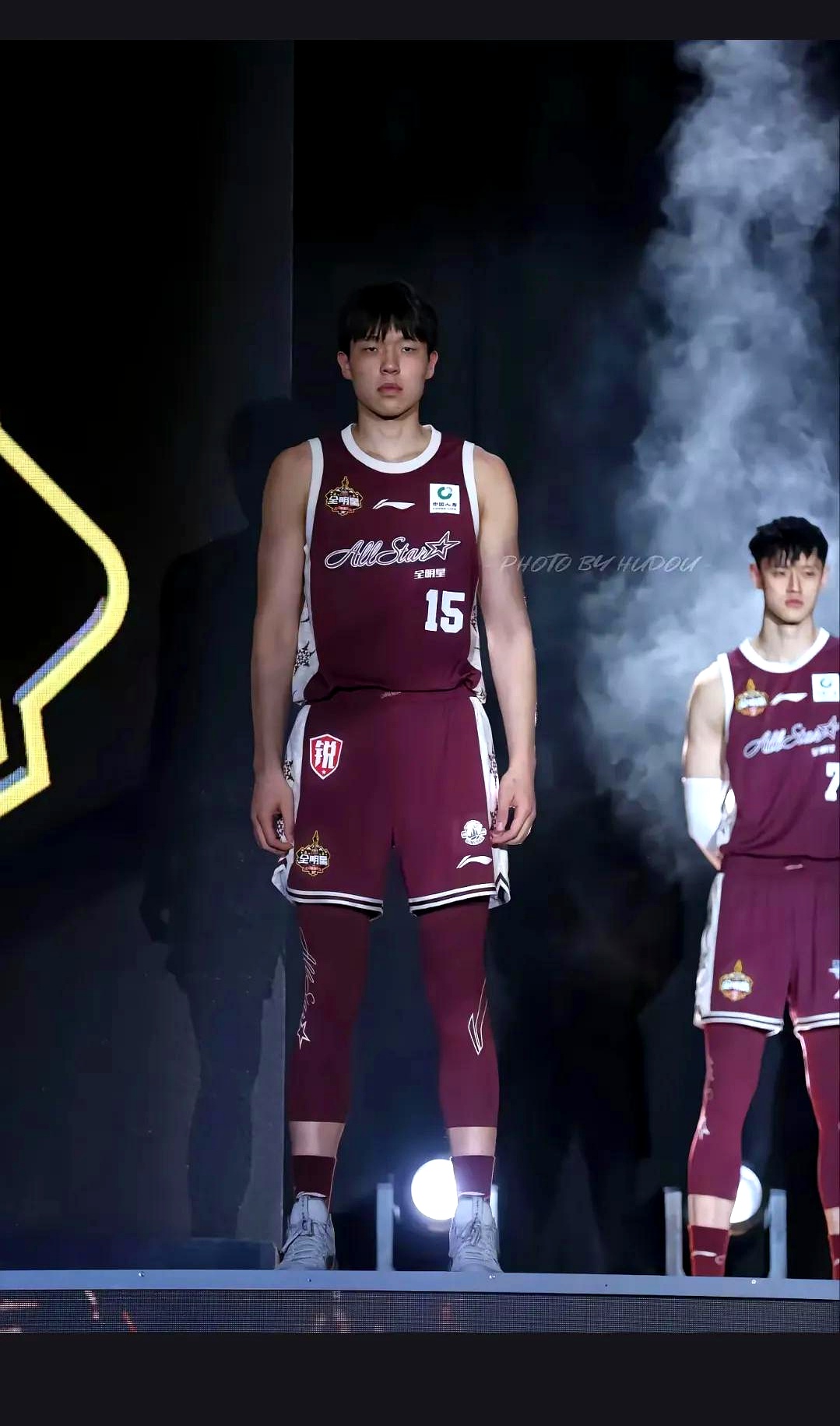 开云体育-杨瀚森对比NBA和CBA身体对抗：这边比较文明的简单介绍