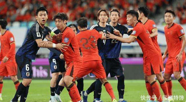 开云体育-日本1-0韩国！卫冕东亚杯+3次夺冠超国足，30岁混血射手5球夺金靴的简单介绍