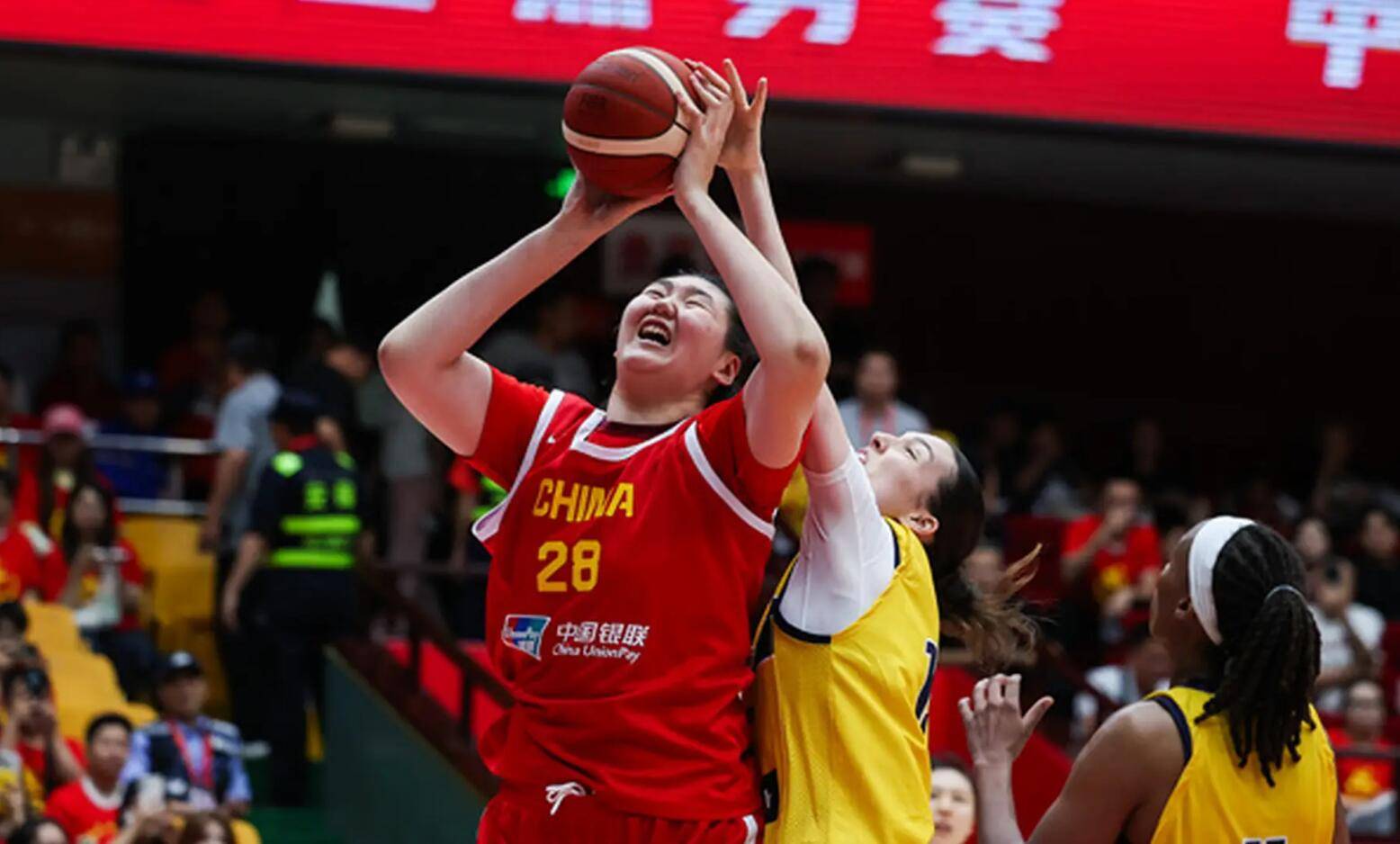 开云体育-亚洲杯-张子宇11分钟13分中国女篮狂胜印尼51分(中国女篮张子宇图片视频)