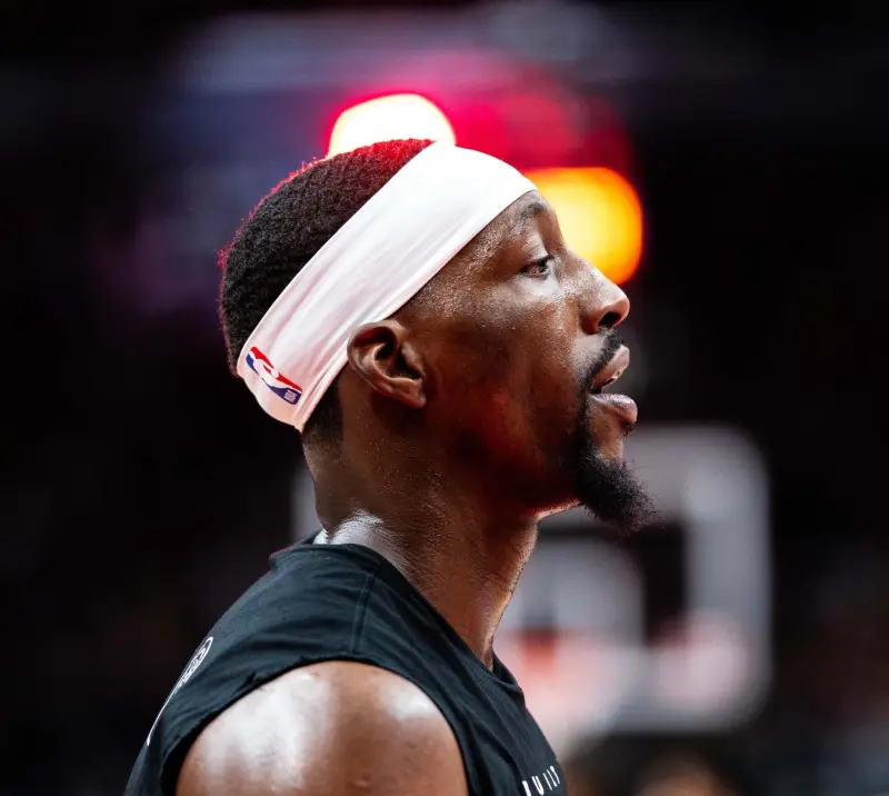 28岁生日快乐！NBA官方晒照为巴姆-阿德巴约庆生(新奥2025年免资料费保险费)